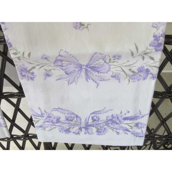 VTG Border Print Pillowcase Purple Bachelor Buttons and Bows Set/2 30"x22" READ - Picture 3 of 5